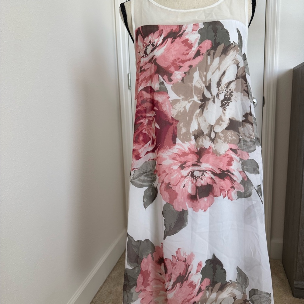 Signature by Robbie Bee Pink and White Floral Dress